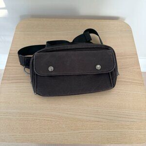 Hershel Scarlet Hip bag